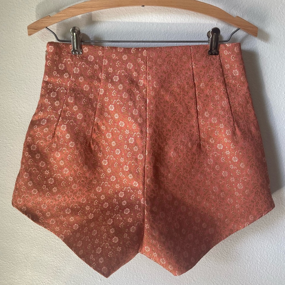 Chasing Unicorns Rust Floral High-Waist Shorts & Blazer suit Set - Picture 12 of 13